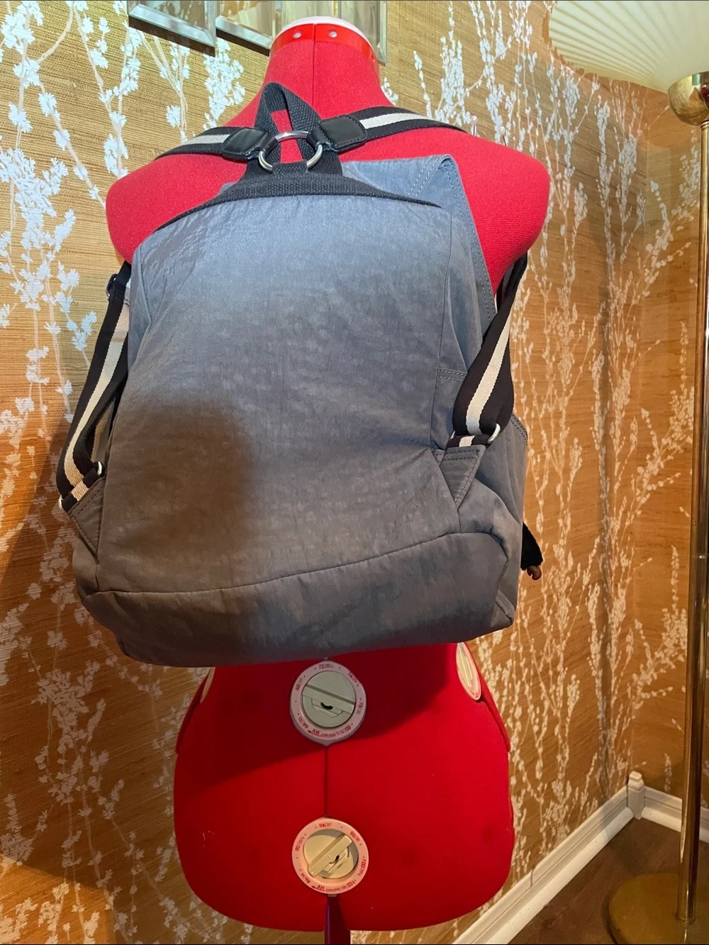 Kipling lightweight nylon